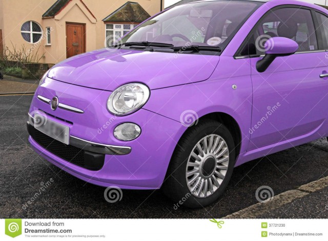 fiat-500-small-modern-car-37721230.jpg